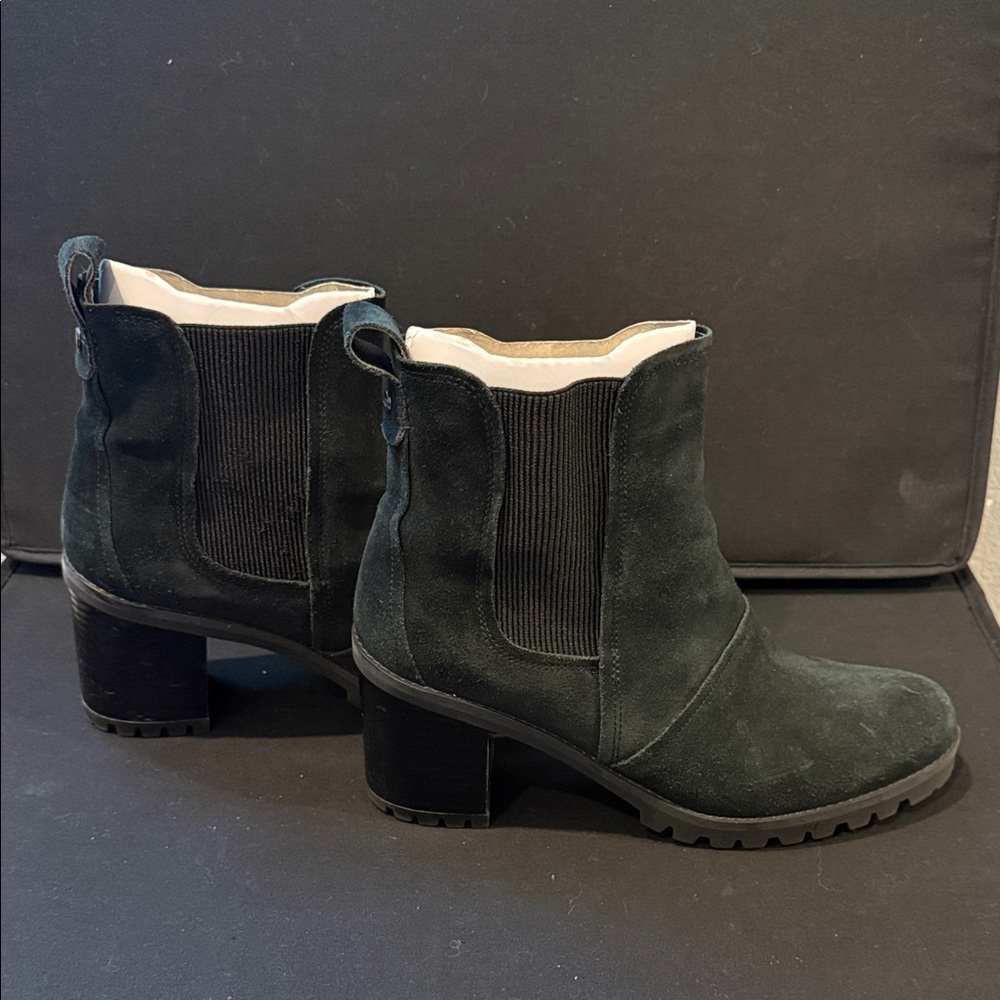 UGG Black Suede Heeled Boots - Picture 5 of 8